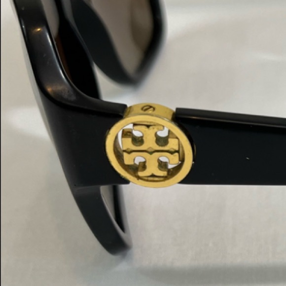 Tory Burch 7125 Polarized Large Rim Sunclasses - Picture 10 of 12